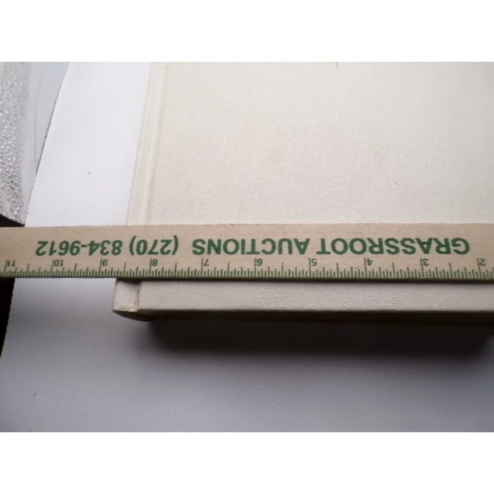 The Large Family Holy Bible Authorized King James‎ Version Hardcover White